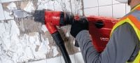 TE 500-22 SDS-Max akumulátorové sekacie kladivo Akumulátorové buracie a sekacie kladivo v prevedení SDS Max (TE-Y) na sekanie do betónu alebo muriva s funkciou aktívnej redukcie vibrácií (batériová platforma Nuron) Použitie 2