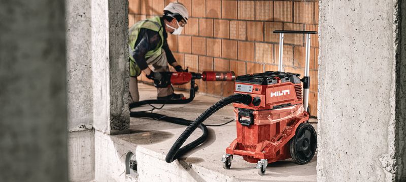 Odsávač prachu VC 40M-X triedy M Výkonný vysávač s veľkou nádobou a tlačnou rukoväťou na pripojenie k elektrickému náradiu a na čistenie staveniska (mokré a suché), nádrž s objemom 30 l Použitie 1