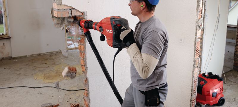 Búracie kladivo TE 700-AVR SDS-Max Výkonné sekacie kladivo SDS Max (TE-Y) na náročné sekanie v betóne a v murive s aktívnou redukciou vibrácií (AVR) Použitie 1