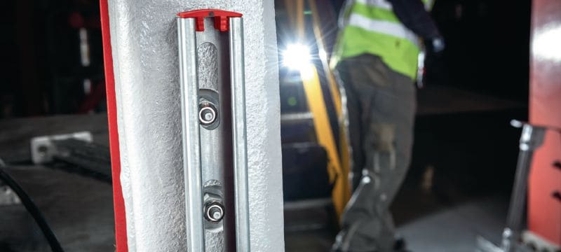MR / MF Adaptér s odsadeným závitom Závitový odsadený nástavec v prevedení samec/samica z uhlíkovej ocele na upevňovanie na oceľové nosníky s pasívnym protipožiarnym náterom (PFP) Použitie 1