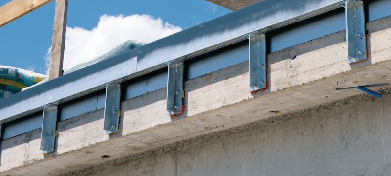 Expanzná kotva HST3-R z nehrdzavejúcej ocele Klinová kotva s jedinečným výkonom pre náročné statické a seizmické zaťaženia v trhlinovom betóne (uhlíková oceľ A4) Použitie 1