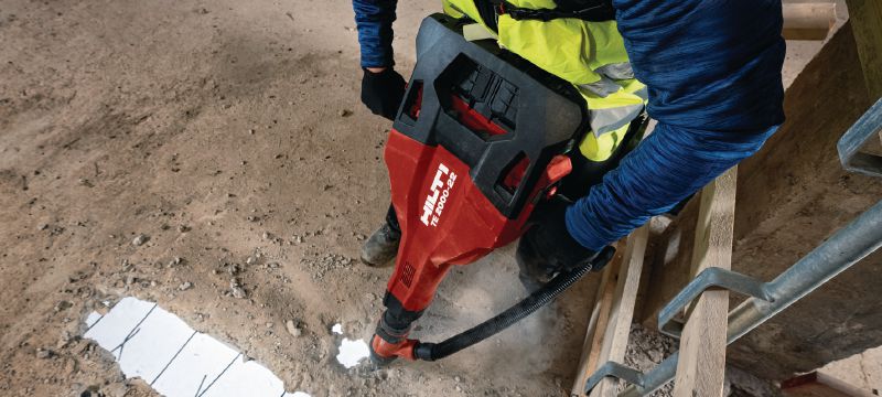 TE 2000-22 TE-S akumulátorové búracie kladivo Výkonné a ľahké akumulátorové vŕtacie kladivo na búranie betónu a ďalšie demolačné práce (platforma akumulátora Nuron) Použitie 1