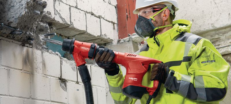 TE 500 SDS-Max sekacie kladivo Robustné sekacie kladivo SDS Max (TE-Y) na ľahké sekacie práce v betóne a v murive Použitie 1