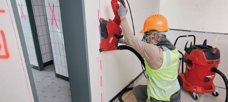 VC 60L-X − odsávač prachu triedy L Veľmi výkonný vysávač prachu na pripojenie k elektrickému náradiu a na čistenie staveniska (mokré a suché) s nádržou s objemom 60 l Použitie 1