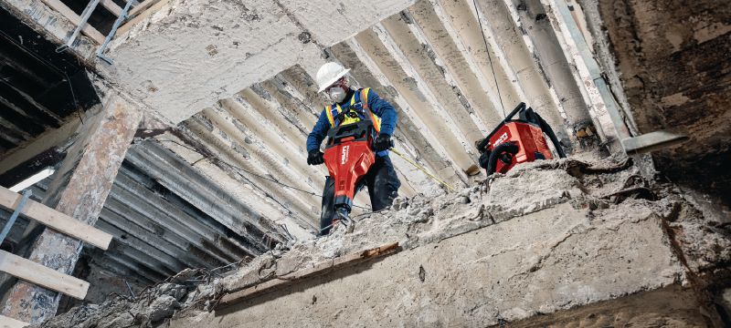 TE 2000-22 TE-S akumulátorové búracie kladivo Výkonné a ľahké akumulátorové vŕtacie kladivo na búranie betónu a ďalšie demolačné práce (platforma akumulátora Nuron) Použitie 1