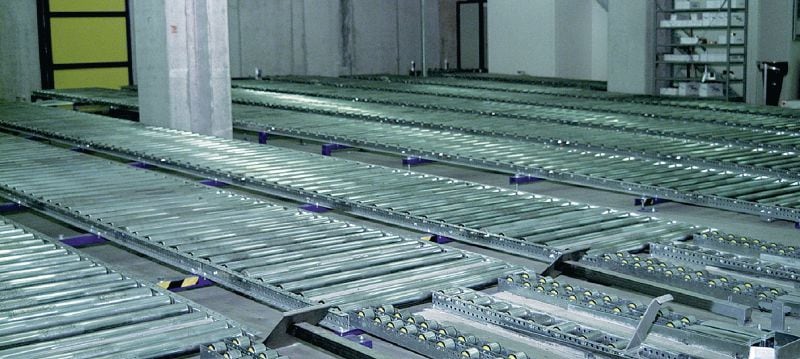 HSL4-SK expanzná kotva Klinová kotva s jedinečným výkonom pre ťažké aplikácie s certifikátmi pre upevnenia so zápustnou montážou v betóne (uhlíková oceľ, zápustná) Použitie 1
