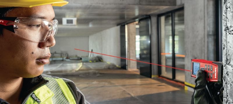 Laserový diaľkomer PD-I Robustný laserový merací prístroj s inteligentnými meracími funkciami a technológiou prepojenia cez Bluetooth® pre interiérové aplikácie s priemerom až 100 m/330 stôp Použitie 1