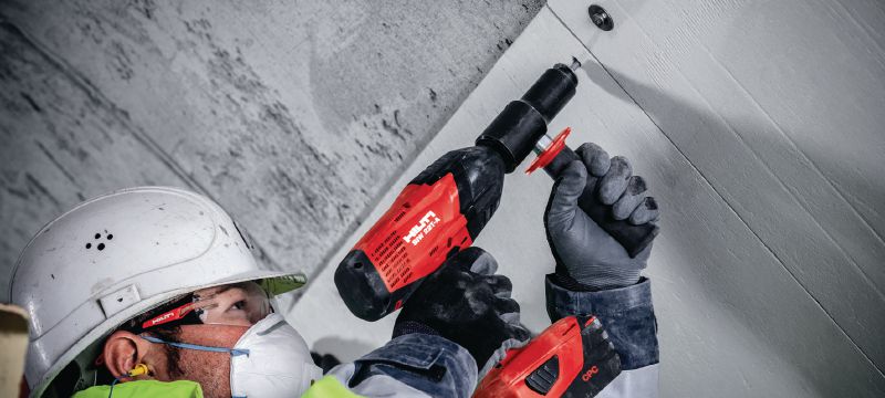 Expanzná kotva HFB-HCR Vysoko výkonná klinová kotva s vysokou odolnosťou voči korózii pre upevnenie protipožiarnych ochranných dosiek k betónu Použitie 1