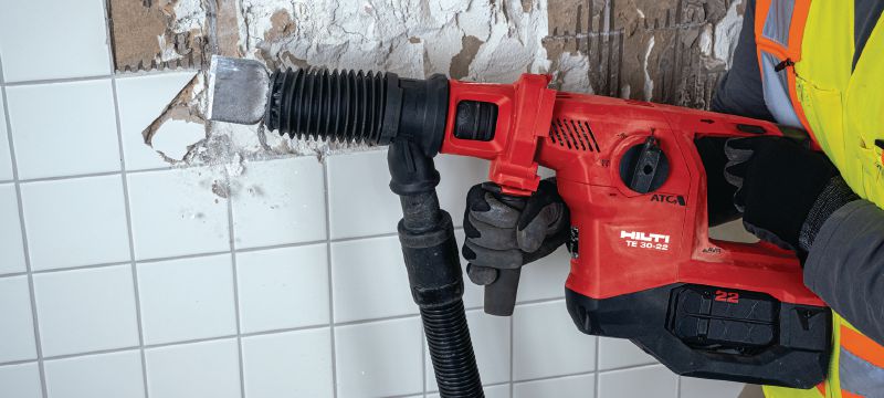 TE 30-22 Akumulátorové kombinované kladivo Výkonné akumulátorové vŕtacie kladivo SDS Plus (TE-C) s aktívnym obmedzovaním vibrácií a aktívnou kontrolou krútiaceho momentu na náročné vŕtanie a sekanie do betónu (platforma akumulátora Nuron) Použitie 1